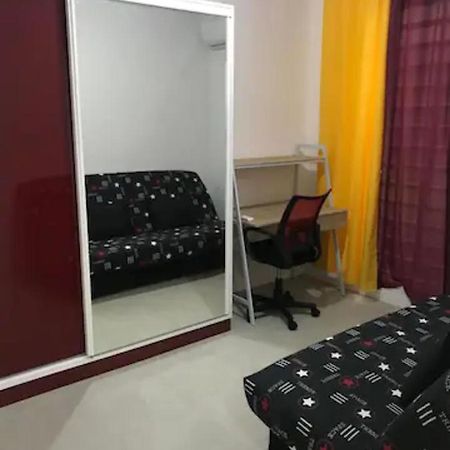 שולשה Meuble De Standing Au Coeur Des Commodites מראה חיצוני תמונה